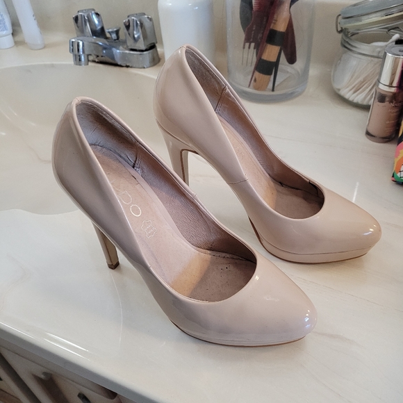 Aldo - Picture 3 of 8